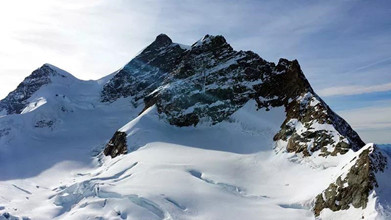 這些高端水難道抗老，憑什么賣的這么好？